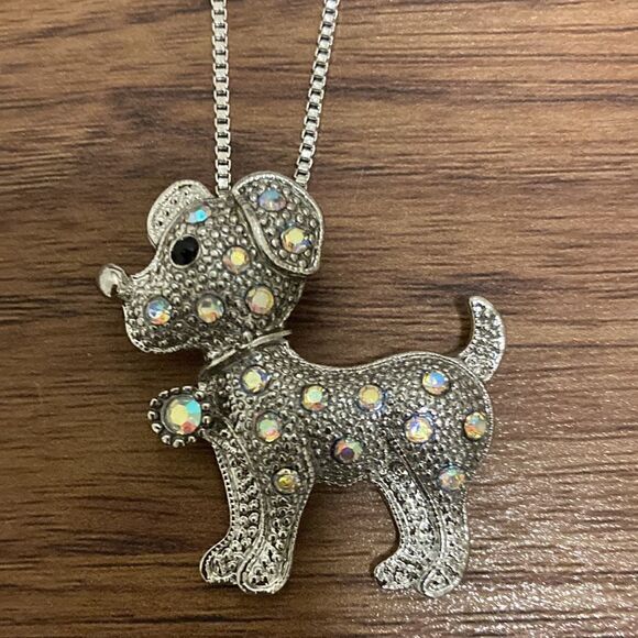 Betsey Johnson Signed 2 Layer Silver-tone Necklace with Dog pendant. - Picture 2 of 4